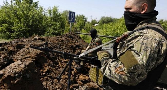 «Обострение военной обстановки на Донбассе»: боевики накрыли мирное население запрещенными минами