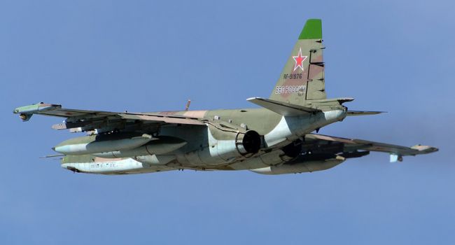 «Выжил ли кто?»: В России разбился военный самолет