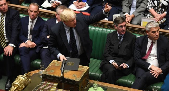 Британський парламент розпочав «війну» проти прем'єра Джонсона