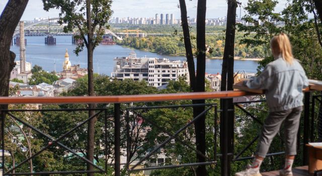 В Киеве появилась новая лестница, ведущая к Аллее Художников