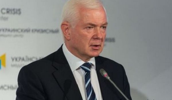 «Два сценария»: бывший разведчик рассказал о вариантах прекращения войны на Донбассе