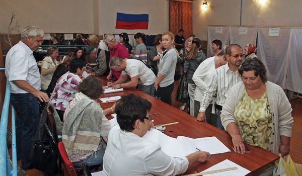 Оккупанты в Севастополе заявили о самой низкой явке на «выборах», пожаловавшись на плохую погоду