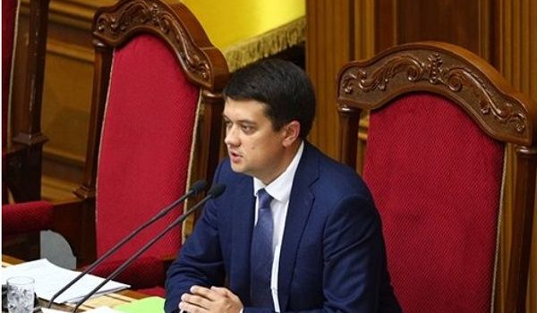 Депутаты ВР приняли закон об импичменте президента 