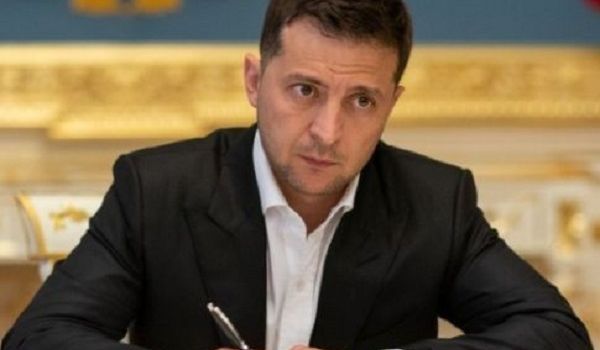 Партия Порошенко заблокировала подписание Зеленским закона об импичменте