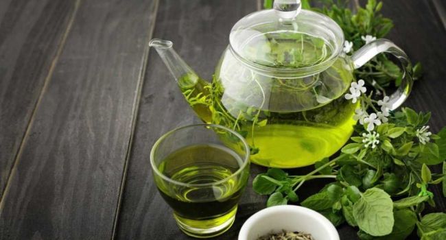 Не увлекайтесь: медики предупредили об опасности зелёного чая