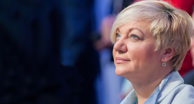 Гонтарева заявила, что по месту ее регистрации в Киеве проводят обыски «10 человек в бронежилетах»