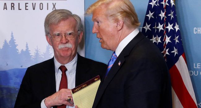 «Взгляды были очень жёсткими»: Трамп рассказал о давлении со стороны Болтона «Взгляды были очень жёсткими»: Трамп рассказал о давлении со стороны Болтона