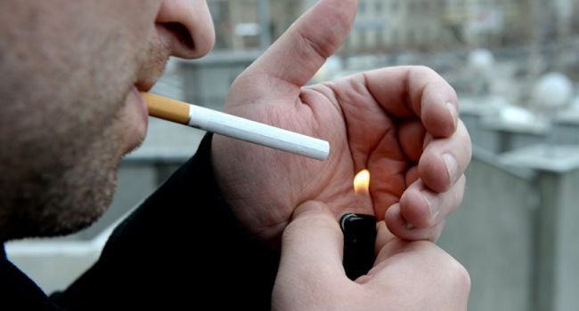 Табачные компании ищут новых смертников, поэтому идут с красивыми упаковками в дикие и отсталые страны, – журналист