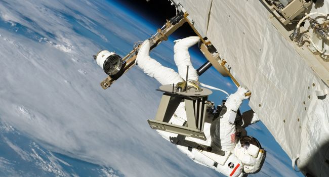 В НАСА собираются резко увеличить число выходов астронавтов в открытый космос