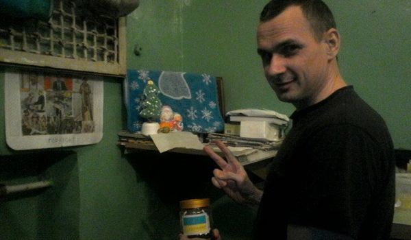 Сенцов в соцсети показал единственное фото, сделанное в российской тюрьме