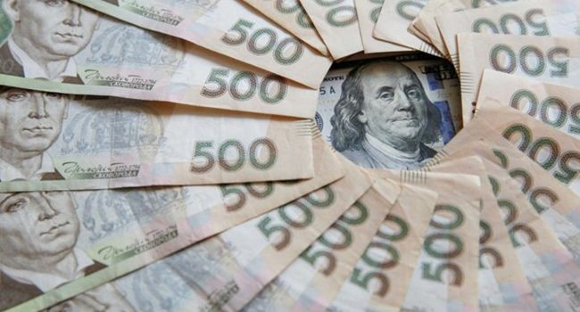 Украинцам пора забыть о долларе, как стопроцентной гарантии сбережения собственных накоплений