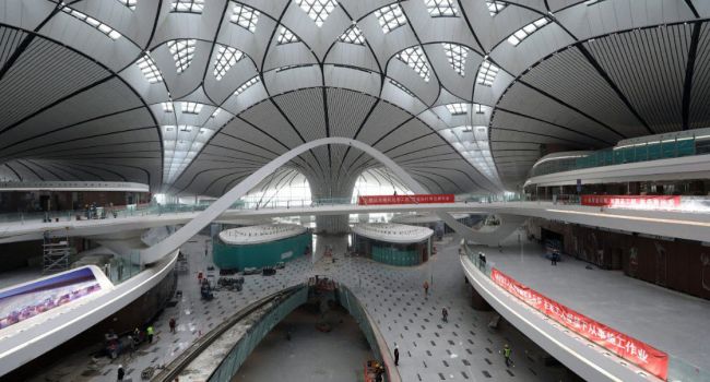 В Пекине начал работу крупнейший в мире аэропорт