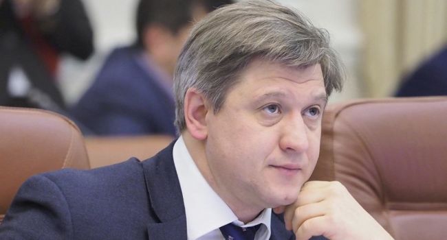 Данилюк публично критиковал Коломойского, а через неделю уже ушел в отставку - политолог