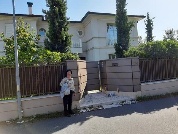 Даже туалет не работает: журналист показал новые фото виллы Зеленского в Италии 