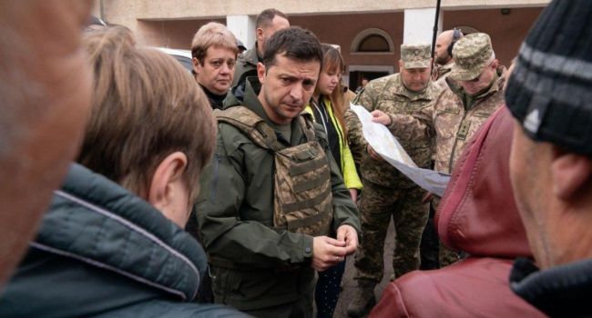 «Ни то, ни другое»: Политолог рассказал о действиях США в отношении националистов и Зеленского «Ни то, ни другое»: Политолог рассказал о действиях США в отношении националистов и Зеленского