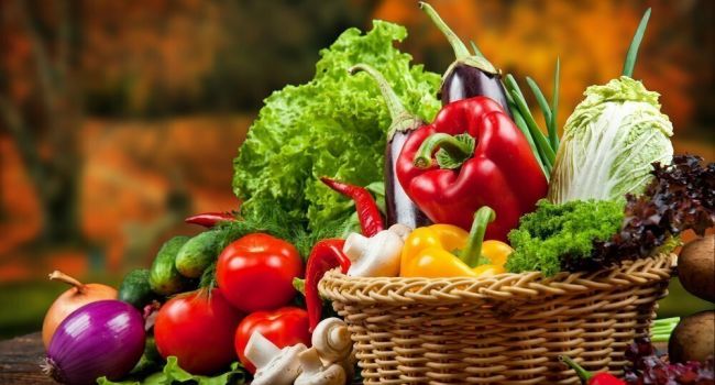 Смертельная опасность для кишечника: ученые предупредили о вреде сырых овощей