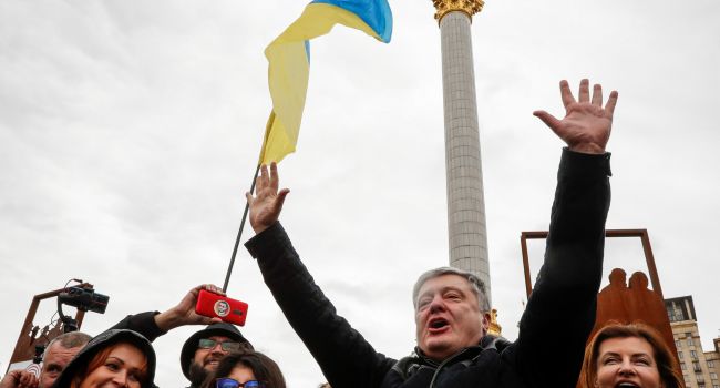 Акция протеста на Майдане: Порошенко вновь соревнуется с Зеленским?