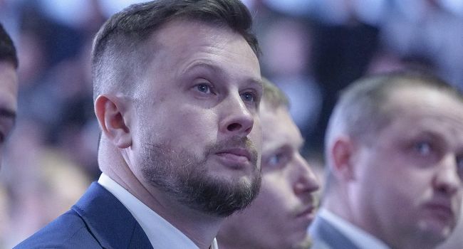 Билецкий, сделав пиар на теме разведения войск на Донбассе, потом покинет «серую зону», и не будет мешать процессу - политолог Билецкий, сделав пиар на теме разведения войск на Донбассе, потом покинет «серую зону», и не будет мешать процессу - политолог
