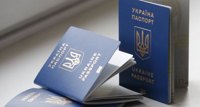 В Украине хотят ввести двойное гражданство – МИД