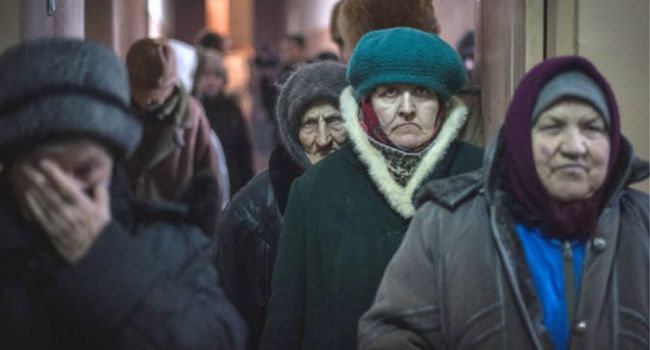 «Пенсионеры бунтуют»: Большая зарплата народных депутатов – это неуважение к пенсионерам