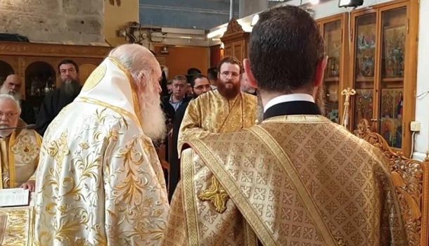 Церковь в Греции начала официально общаться с ПЦУ