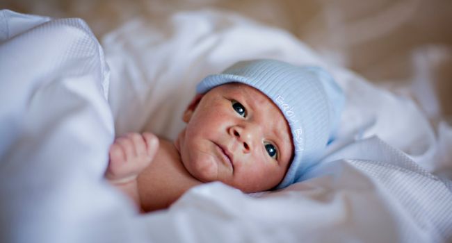 «Приятная неожиданность»: Австралийка узнала о своей беременности только во время родов