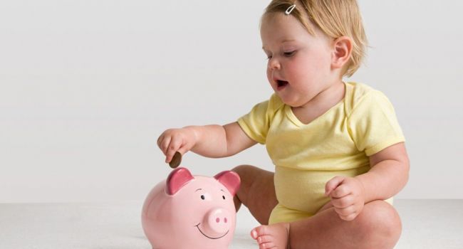 «Деньги на счастливое детство»: ВРУ предлагает увеличить сумму выплат при рождении ребёнка