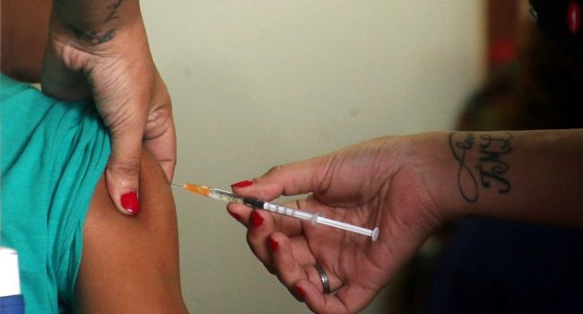 «Хочешь избежать заболевания - вакцинируйся»: Эпидемия дифтерии в Украине набирает обороты