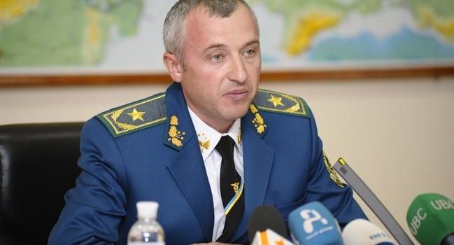 «Теперь он, выходит, – свободний человек. Диву даемся. Но это Украина, детка»: соратник Януковича вернулся на Родину «Теперь он, выходит, – свободний человек. Диву даемся. Но это Украина, детка»: соратник Януковича вернулся на Родину