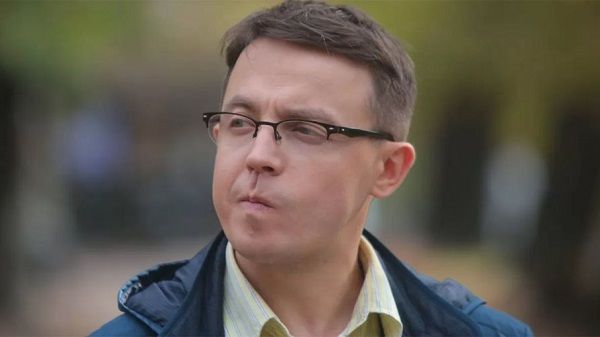 «На шостому році війни більшість із нас хоче стрибнути назад у «руський мір»: журналіст Дроздов розкритикував українців 