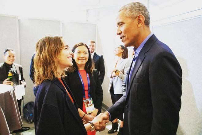 «Я встретила своего героя»: Эмилия Кларк о встрече с Бараком Обамой