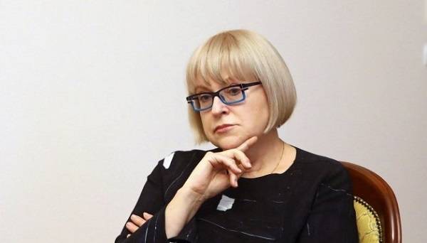 Печерский райсуд восстановил Амосову в должности ректора университета Богомольца и постановил выплатить ей 300 тыс. компенсации Печерский райсуд восстановил Амосову в должности ректора университета Богомольца и постановил выплатить ей 300 тыс. компенсации