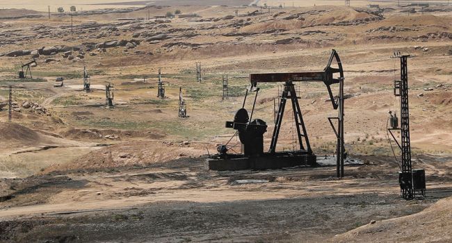 «Это какое-то средневековье»: Политолог рассказал, как США воруют нефть в Сирии