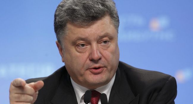 «Кроме рюмки коньячку, да, ЛитрЛексеевич?»: Пользователи набросились на Порошенко из-за заявлений о НАТО «Кроме рюмки коньячку, да, ЛитрЛексеевич?»: Пользователи набросились на Порошенко из-за заявлений о НАТО