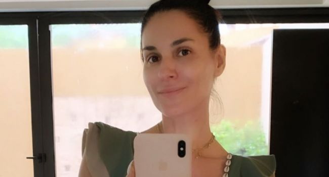 «Грудь чуть ли не вываливается из топа»: Маша Ефросинина посветила сексуальными формами в бикини «Грудь чуть ли не вываливается из топа»: Маша Ефросинина посветила сексуальными формами в бикини
