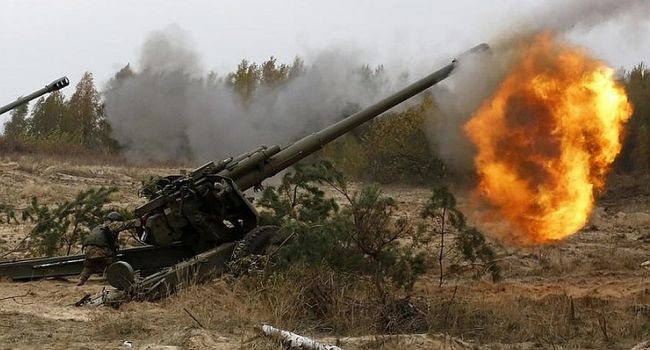 Ситуация на Донбассе тяжелая, обстрелы продолжаются, ВСУ несут потери 