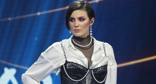 «Может пора переехать?»: MARUV признали лучшей российской исполнительницей «Может пора переехать?»: MARUV признали лучшей российской исполнительницей