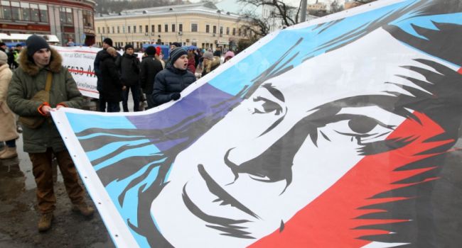Блогер: Полгода Зеленский – президент и имеет власть, которой не было даже у Януковича. Прогресса в деле Гандзюк – ровно ноль Блогер: Полгода Зеленский – президент и имеет власть, которой не было даже у Януковича. Прогресса в деле Гандзюк – ровно ноль