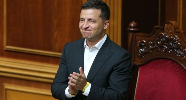 Блогер: Зеленский оступился, но его марионеток покупает не Порошенко Блогер: Зеленский оступился, но его марионеток покупает не Порошенко