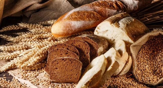«А на хлеб заработал?»: Эксперты говорят о возможном росте цен на мучные изделия