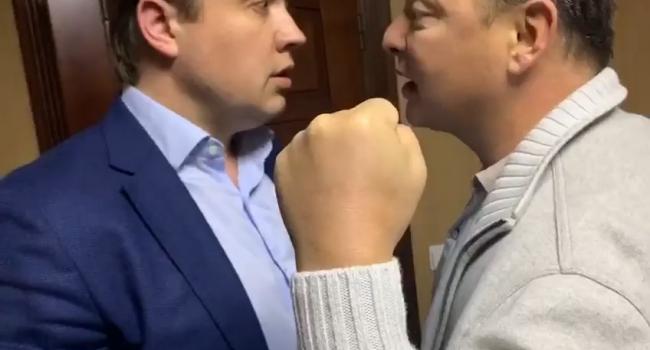 Сазонов: предлагаю Нацбанку выпустить новую купюру номиналом 4 тысячи гривен Сазонов: предлагаю Нацбанку выпустить новую купюру номиналом 4 тысячи гривен