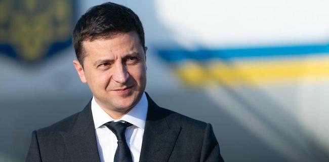 Зеленский заявил, что в Сталице Луганской свет, и сравнил ее со Швейцарией Зеленский заявил, что в Сталице Луганской свет, и сравнил ее со Швейцарией