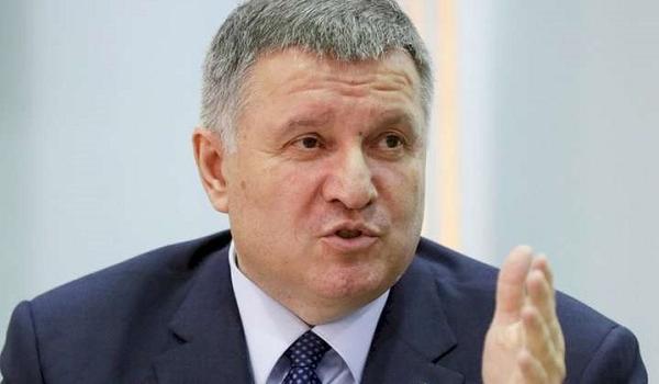 «Надо спрашивать Офис президента»: Арахамия не смог спрогнозировать судьбу Авакова «Надо спрашивать Офис президента»: Арахамия не смог спрогнозировать судьбу Авакова