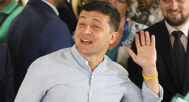 «Пускай сами разбираются со скандалами»: Васильев считает, что Зеленский старается дистанцироваться от своей фракции в парламенте