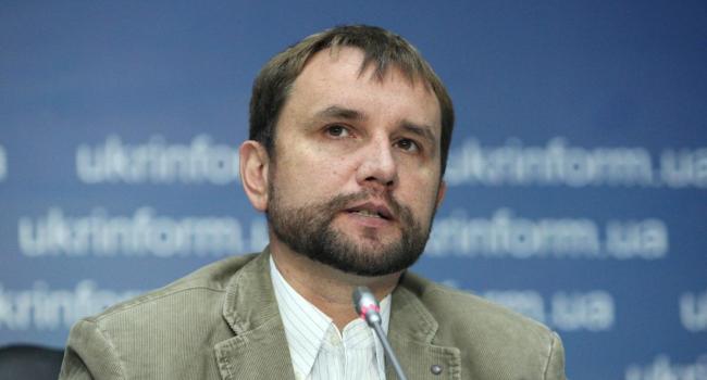 «Не успел стать депутатом, а уже получает угрозы»: Вятрович показал сообщение с «приветствием» от Бужанского