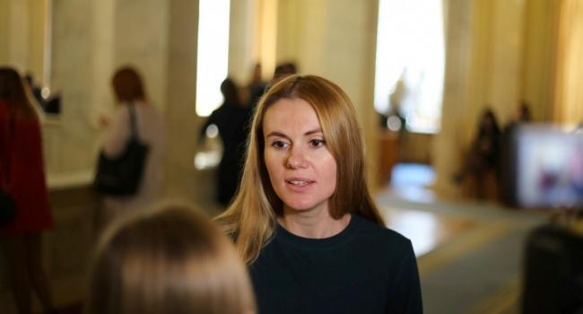 Анна Скороход: я остаюсь с президентом и буду поддерживать его инициативы