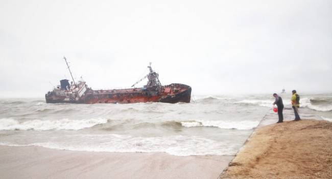 Уже в 160 раз: Экологи рассказали о катастрофе из-за аварии танкера в Одессе 