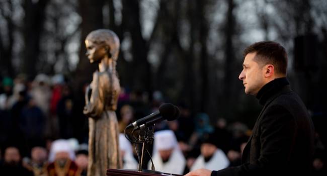 «Совковый» электорат Зеленского негативно воспринял его участие в мероприятиях по случаю памяти жертв Голодомора, – блогер