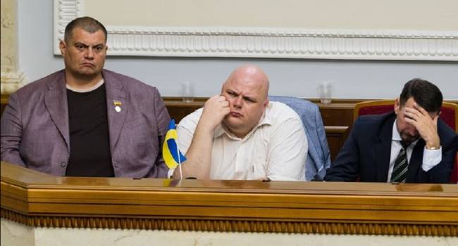 «Так же, как у Тимошенко 9 лет назад»: Политтехнолог рассказал о побеге депутатов из «Слуги народа»