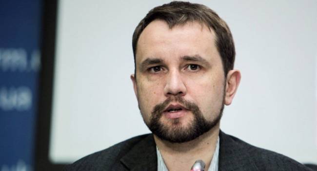 «Очень в стиле таких историков»: Азаров прокомментировал уголовное дело против Вятровича из-за Голодомора 